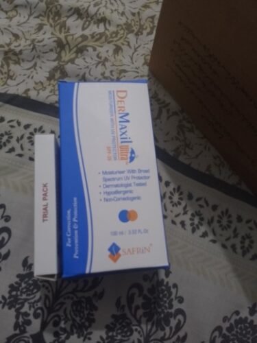DERMAXiL ULTRA Moisturiser with UV Protector 150ml photo review